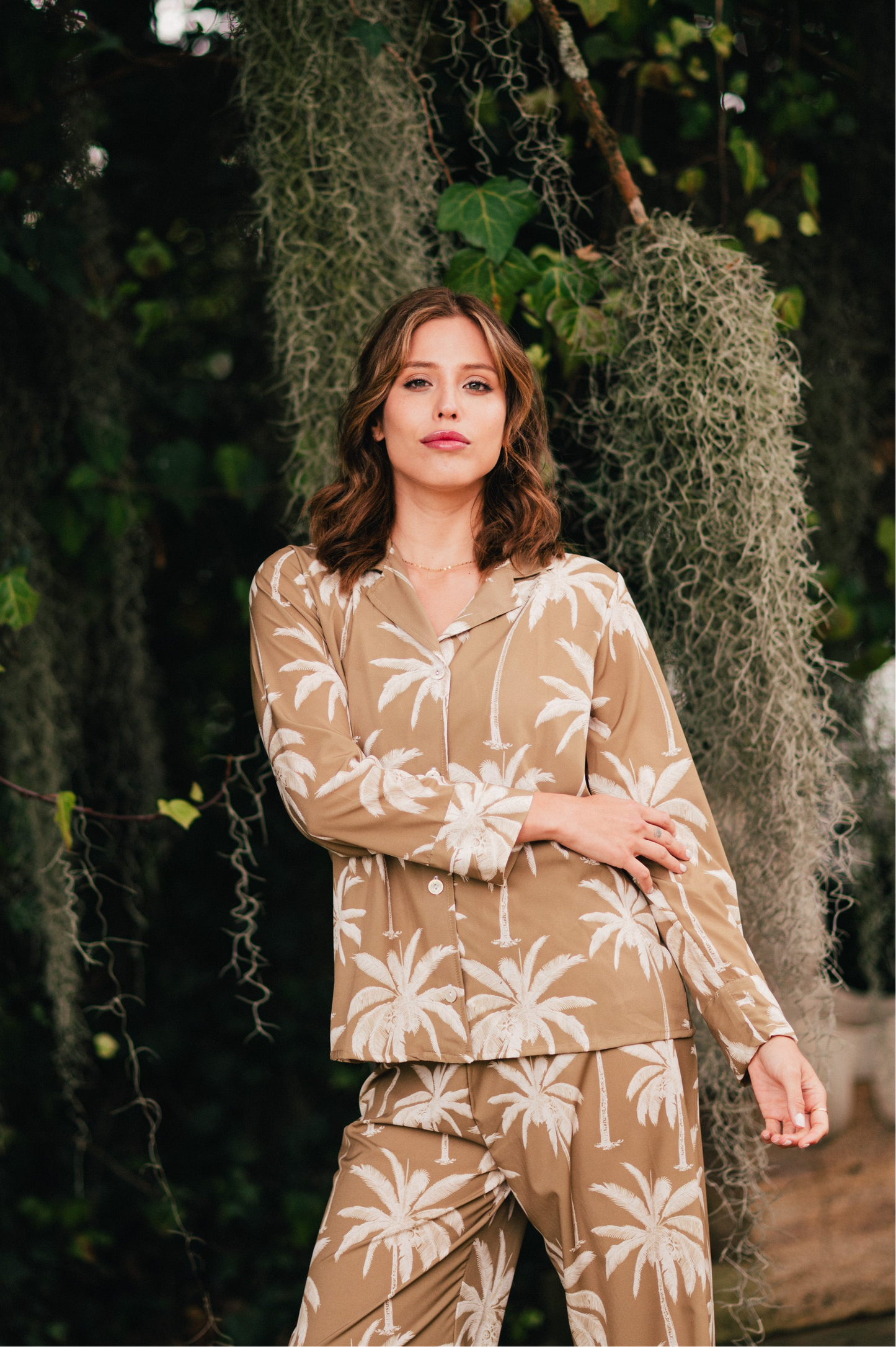 Palma Tropical Oliva - Camisa Manga Larga y Pantalon