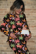 Paradise Black - Camisa Manga Larga y Pantalon Maternidad foto de medio cuerpo