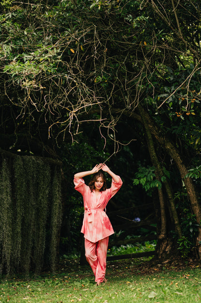 Salmon Sketch - Tres Piezas levantadora, Tiritas y Pantalon