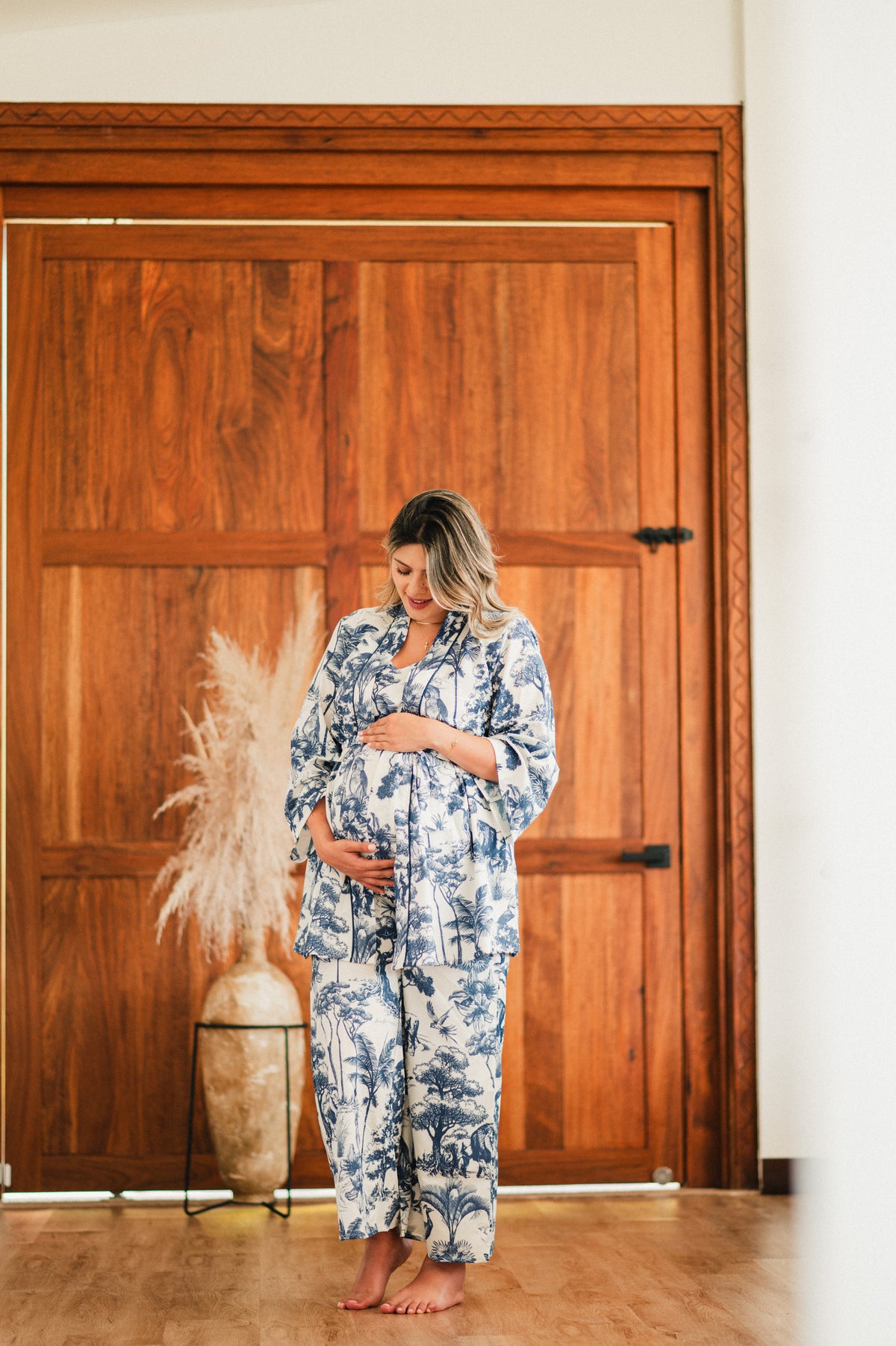 Selva Africana Azul - Tres Piezas con Broche Lactancia y Pantalon Maternidad