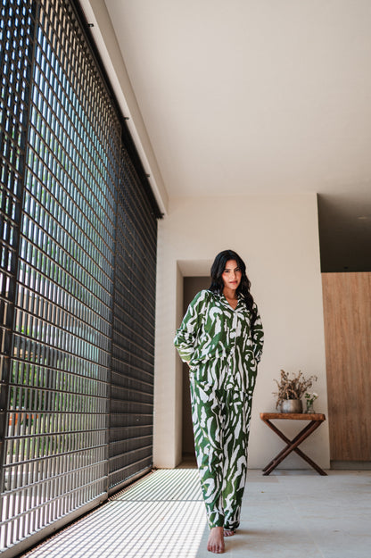 Trazos en Verde - Camisa Manga Larga y Pantalon