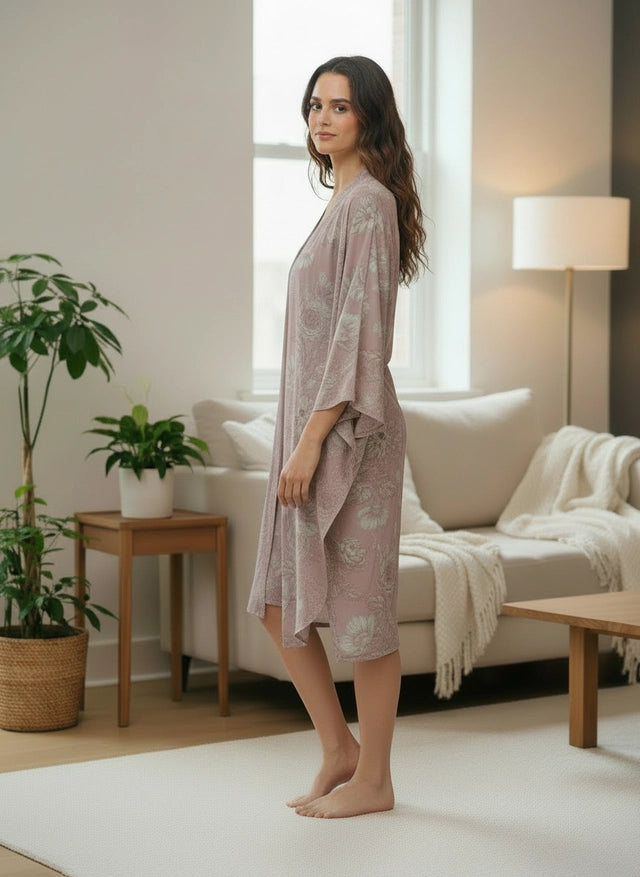 Lirios Palo Rosa - Bata y Kimono