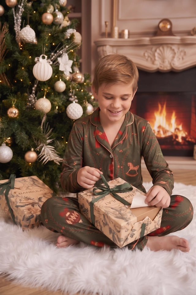 Cascanueces Verde - Kids: Camisa Manga Larga y Pantalon