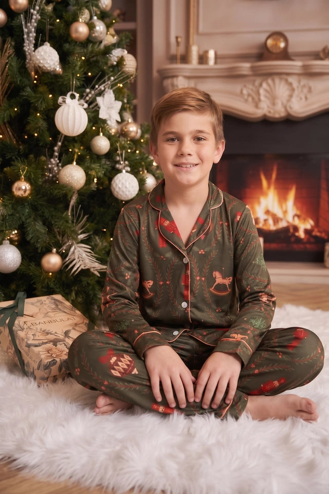 Cascanueces Verde - Kids: Camisa Manga Larga y Pantalon