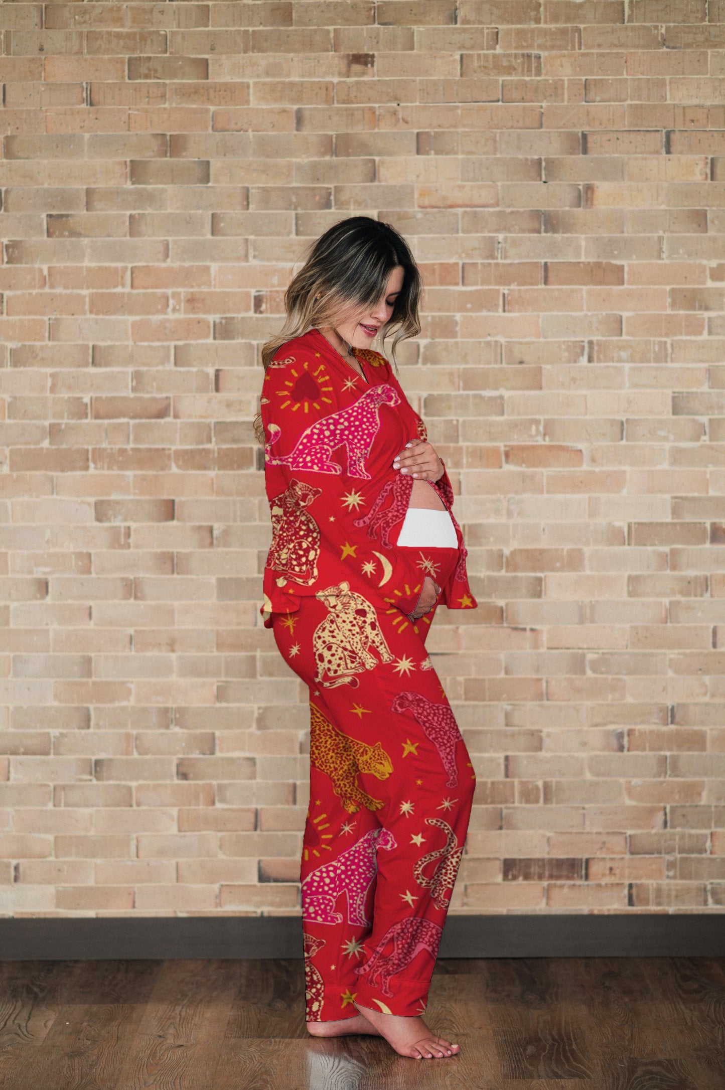 Fantasia Felina en Rojo - Camisa Manga Larga y Pantalon Maternidad