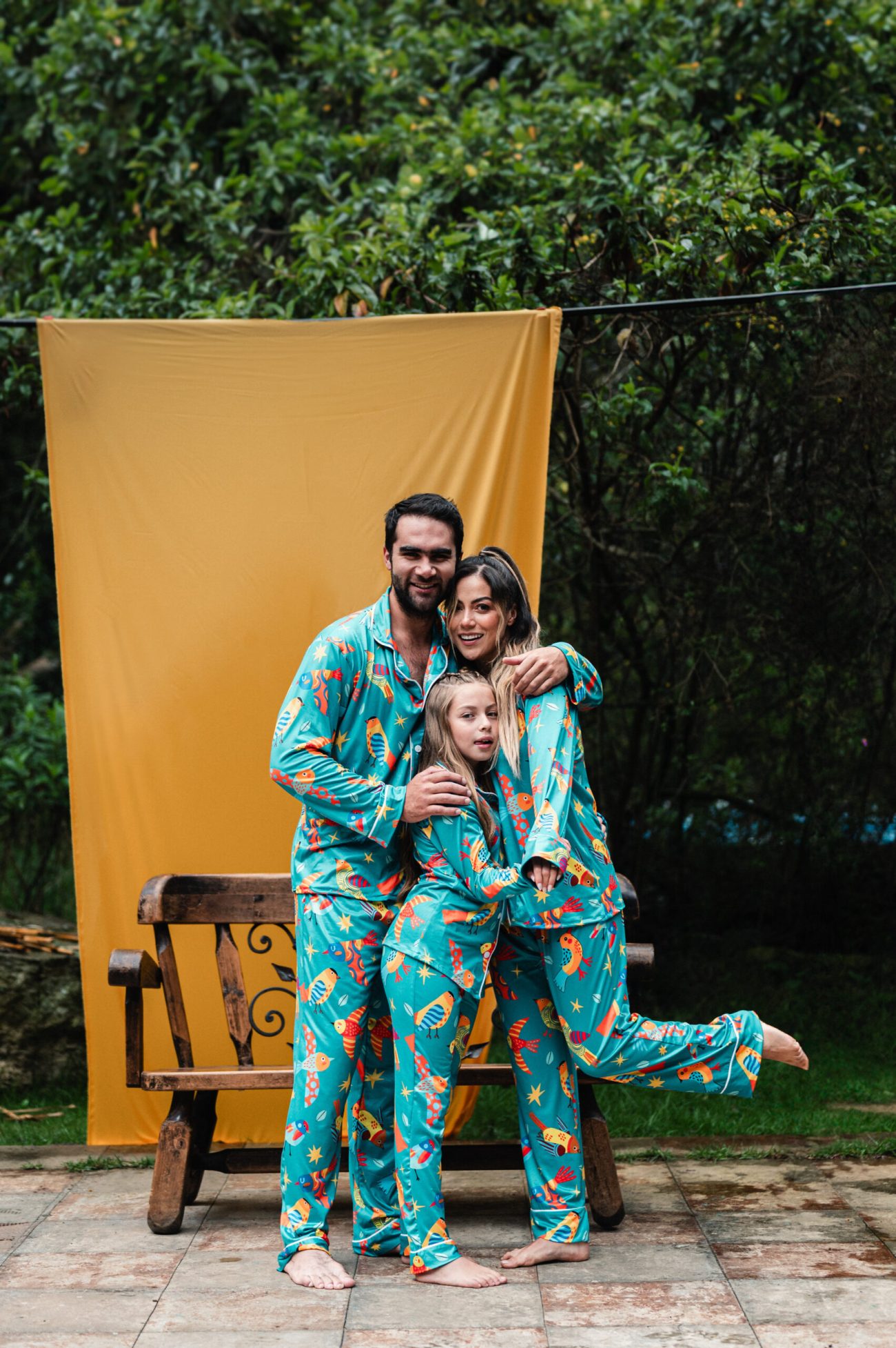 COLORFUL BIRDS - MUJER: Camisa y Pantalon - Image 5