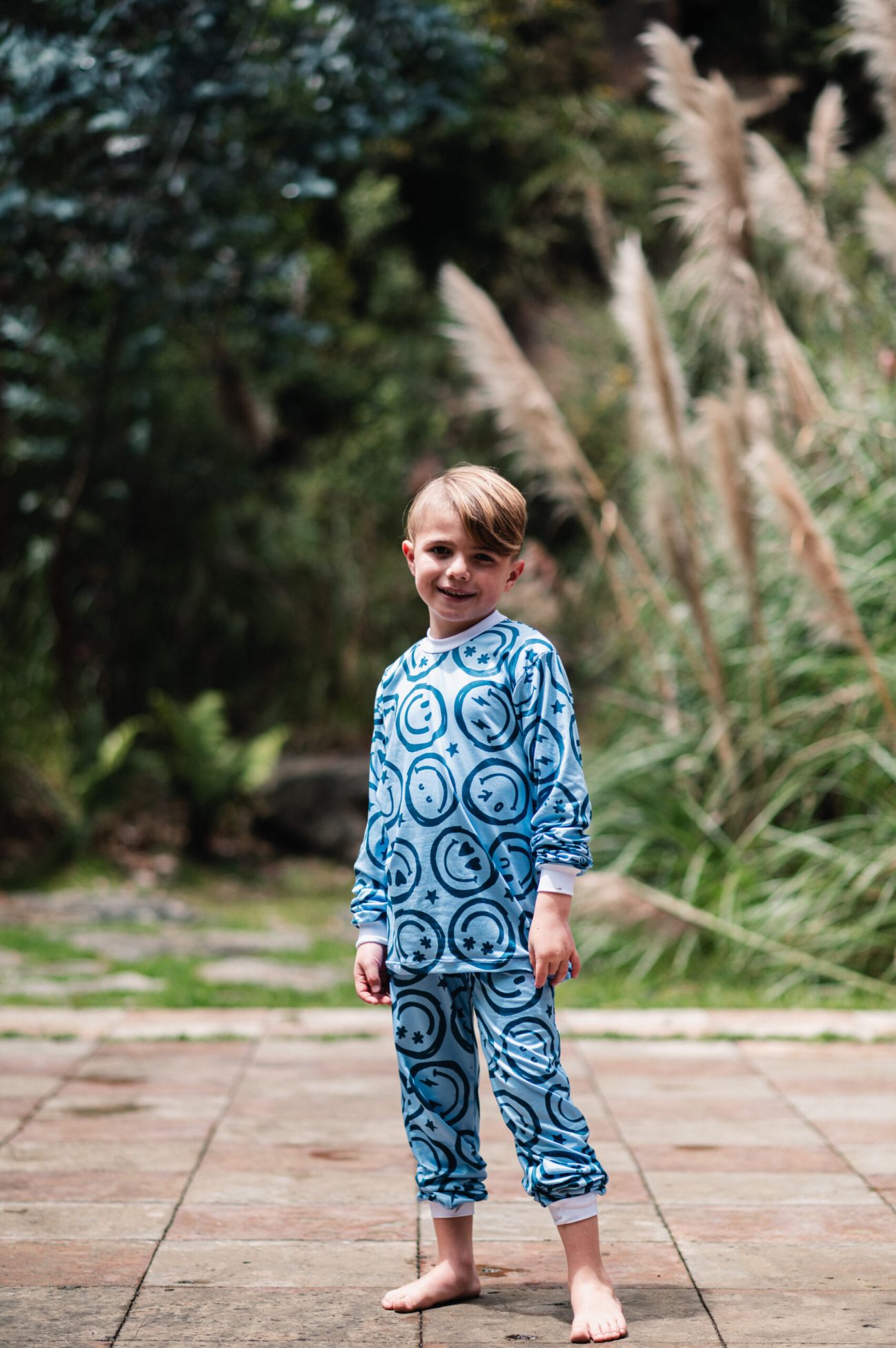 HAPPY FACE SKY BLUE - KIDS: Cuello Redondo y Pantalon